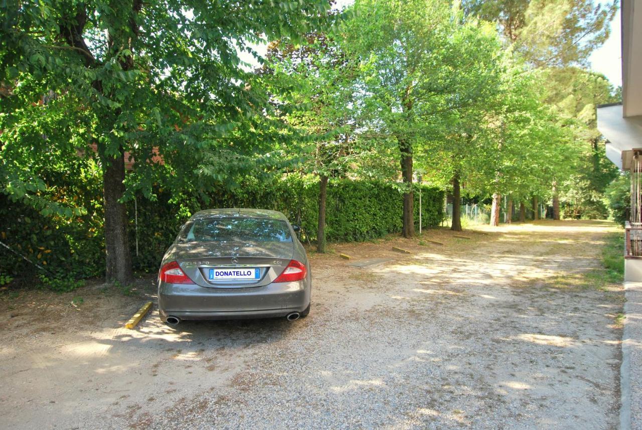 Lignano With Pool Lejlighed Lignano Sabbiadoro Eksteriør billede