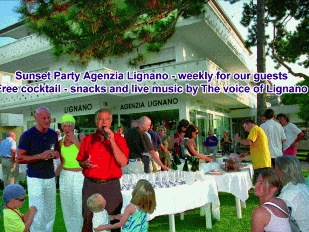Lignano With Pool Lejlighed Lignano Sabbiadoro Eksteriør billede